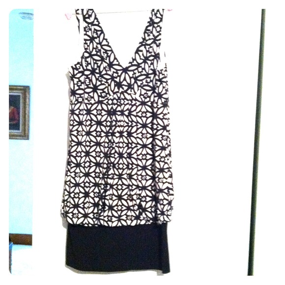 SOLD❗❗Dress Barn Abstract bubble dress