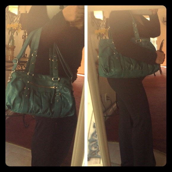 Jessica Simpson Handbags - Jessica Simpson Teal Purse