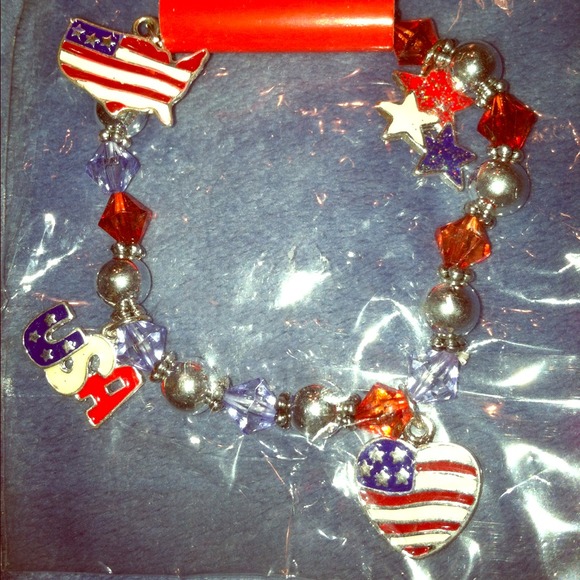 Jewelry - ⭕FREE⭕w/purchase $15 or more if requested