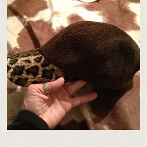 Animal print thick velour like material cap
