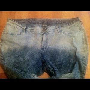 Acid wash skinny jeans