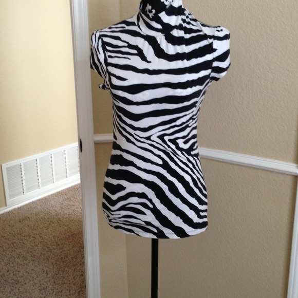 Express Tops - Zebra stripe top