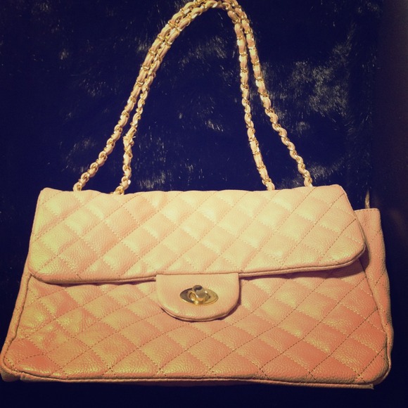 Quilted handbag