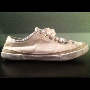 Timeless Coach cream canvas suede sneakers size 5