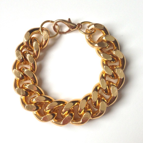 Gold Chunky Chain Bracelet