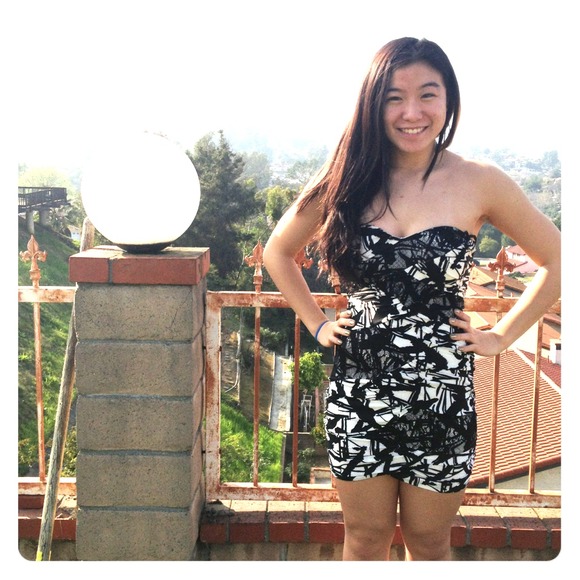 strapless black and white mini-dress