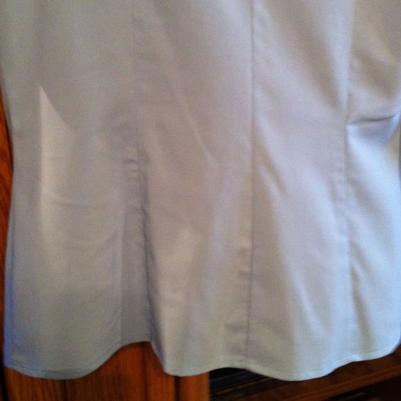 *REDUCED* Nice NY&Co "City Stretch" Blouse - Picture 4 of 4