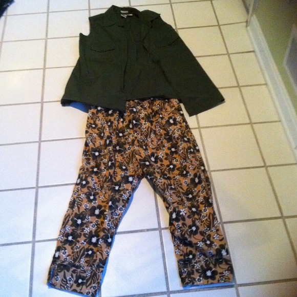 RESERVED for punkee: Maternity Capri and top set