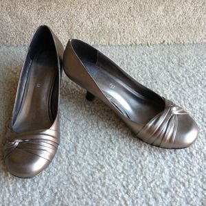 Aldo Silver pumps