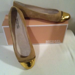**Reserved** Michael Kors Flats Size 9