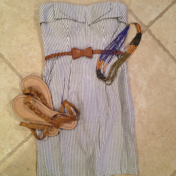 Seersucker stripe strapless dress!!