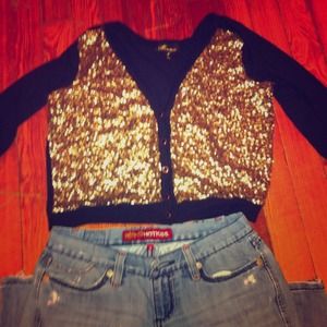 Black and gold bottom up sweater!!