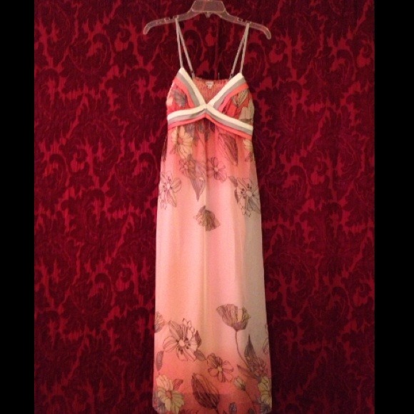 Miroa sundress & Necklace