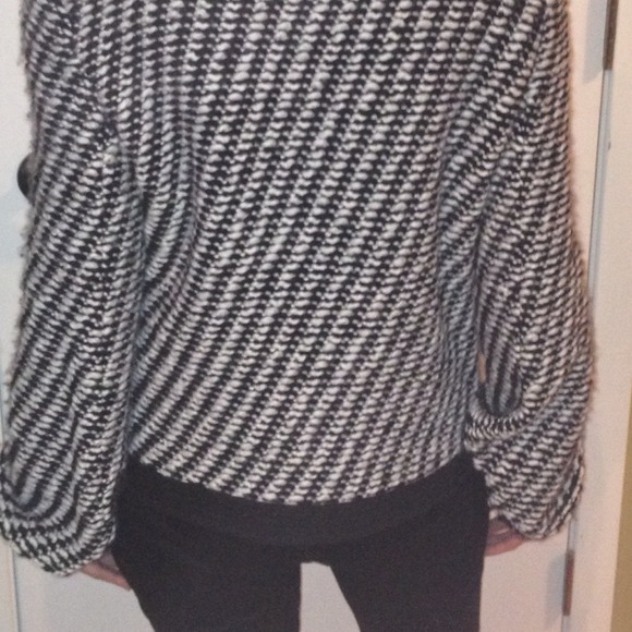 $⬇️NWT $1345 Armani Collezioni Knit Jacket - Picture 3 of 3