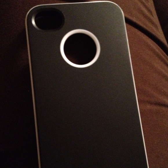 Black & White iPhone 4S case