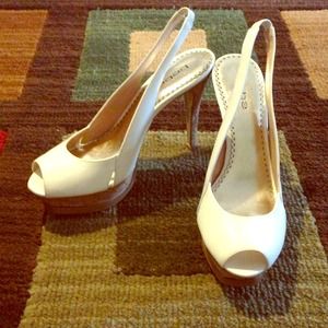 NWOT HOT Bebe Peep-toe heels. LOVE!! 👠👠❤