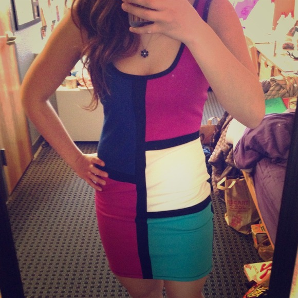 Dresses & Skirts - Blocked Color Dress