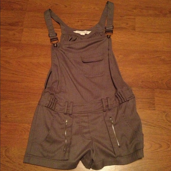 Stylish Grey Short Overalls