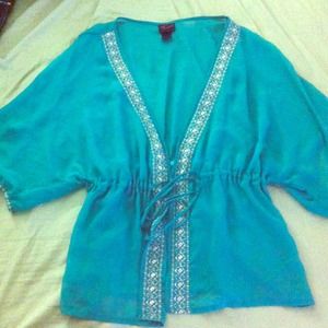Beautiful teal shirt never worn! Torrid size 1