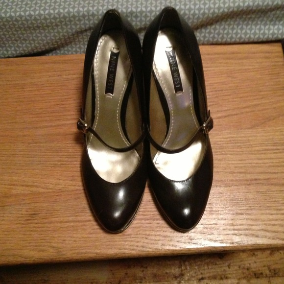 Chocolate brown wedges