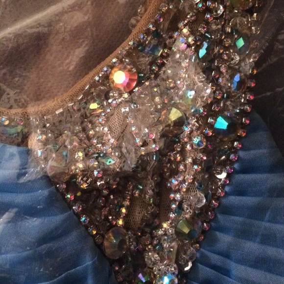 Prom dress Size 6 only worn once - Picture 2 of 2