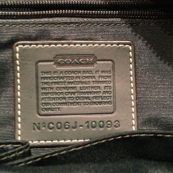 THIS IS A SET! Authentic wallet and hobo bag!! - Picture 3 of 4