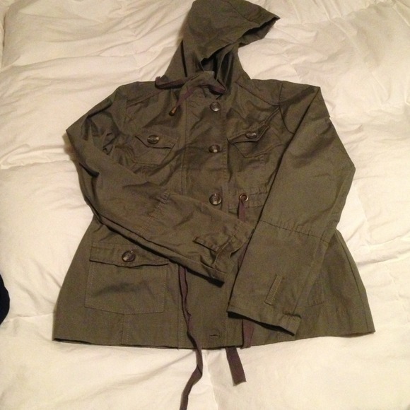 RESERVED 4@leesuhcakesz .....military green jacket