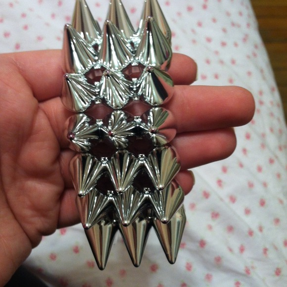 Accessories - Stretch spike bracelet