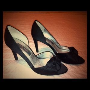 Black satin evening shoes, size 7