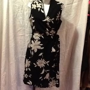 Jones wear dress wrap around top