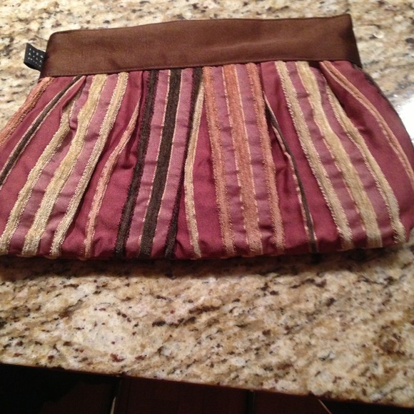 1154 Lill Studio clutch bag