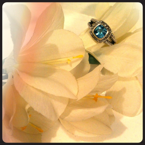 ⬇ David Yurman Ring 💍 Petite Blue Albion REDUCED!