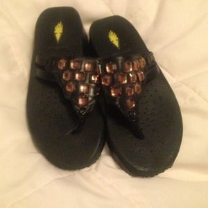 ⛔BUNDLED⛔Black jeweled Volatile flip flops