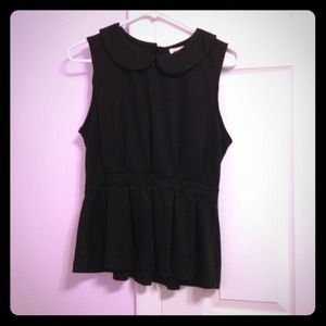 ❗RESERVED❗For @msteaq Black peplum top.