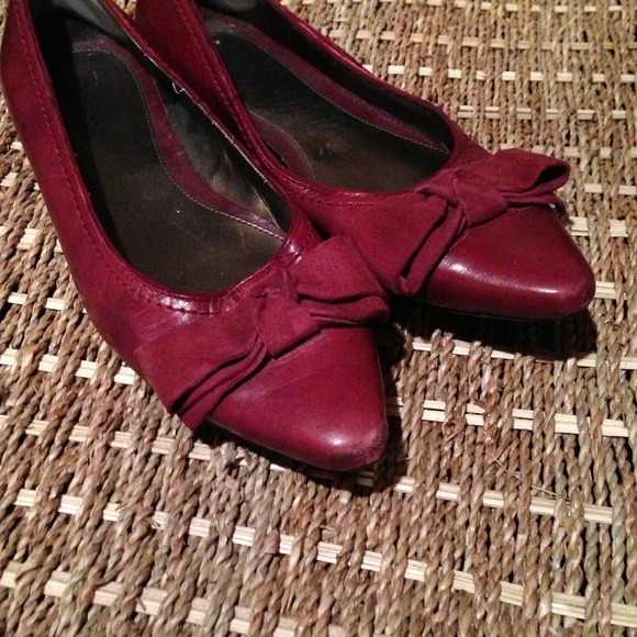 Bandolino bow toe flats - Picture 1 of 2