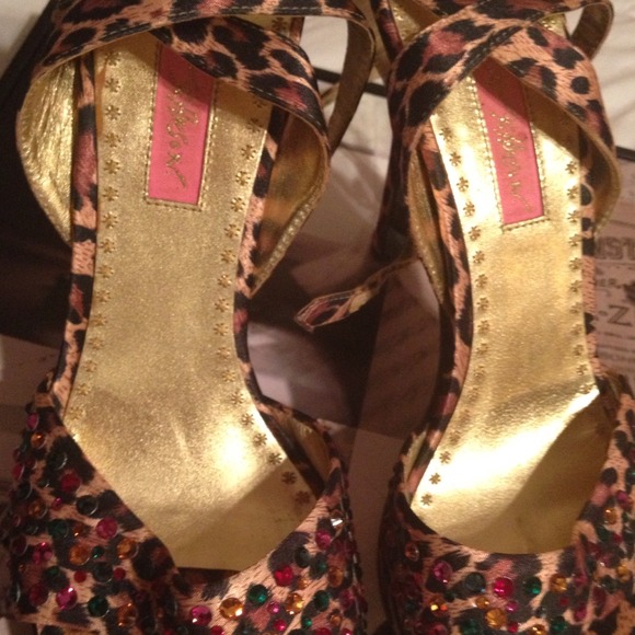 Betsey Johnson heels - Picture 2 of 2