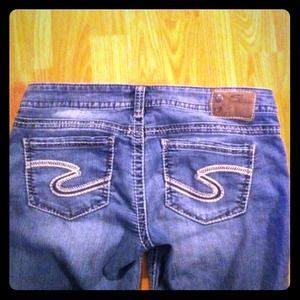 Buckle Capris ✨ Brand: Silver