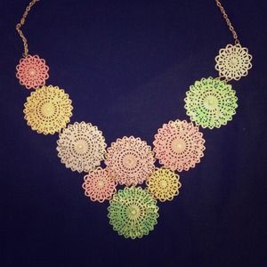 TRADE? Vintage pastel pearl necklace