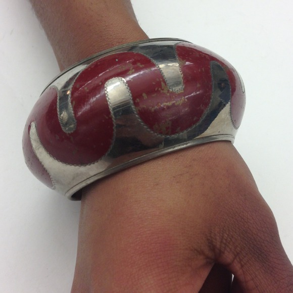Vintage Metal Bangle - Silver/Burgundy - Picture 2 of 4