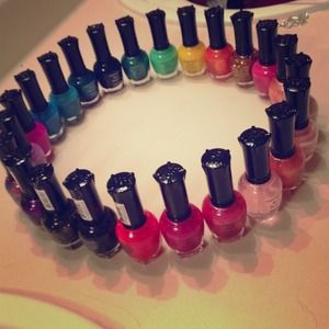 Huge set of nail polish!!!!!!