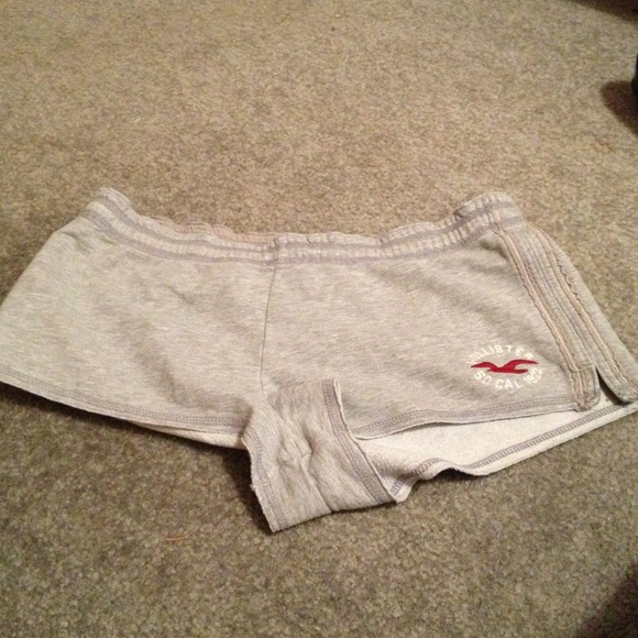 Hollister shorts n billabong top bundle