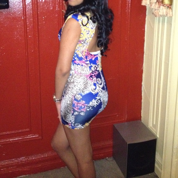 Dress - Picture 2 of 3