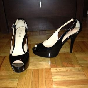 Guess Black Patent Leather Pumps
