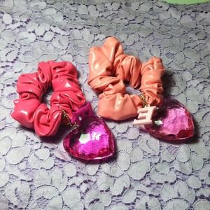 Pink Leather Hair-ties🎀