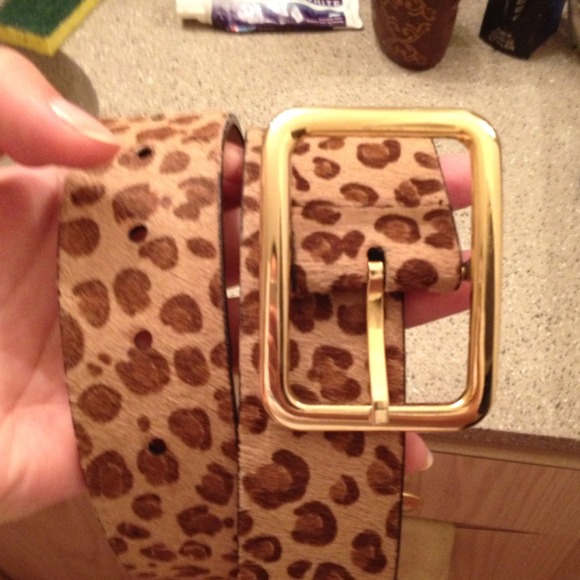 Leopard belt, golden strap