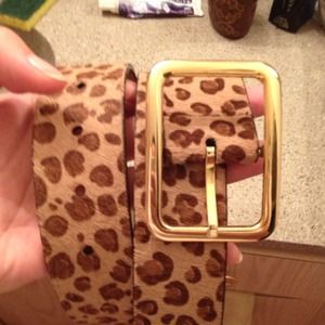 Leopard belt, golden strap