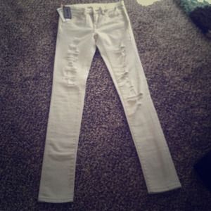 NWT Blank NYC white distressed denim!