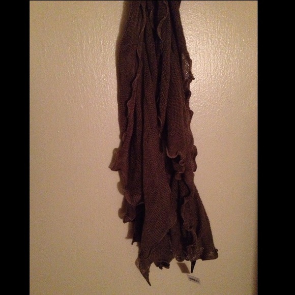 🥳 SOLD - NEW w/ tag SCARF - Picture 3 of 3