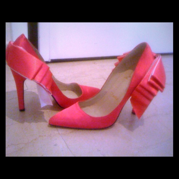Christian Louboutin high heels-size:7 (Europe:38)!
