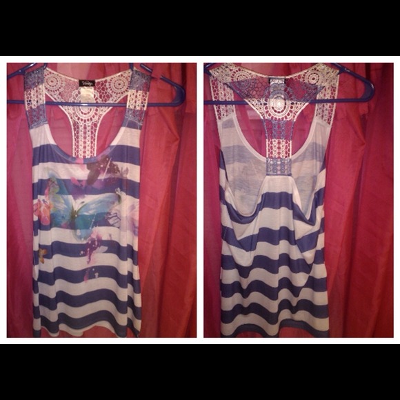 Lace & flower/pattern tank top.